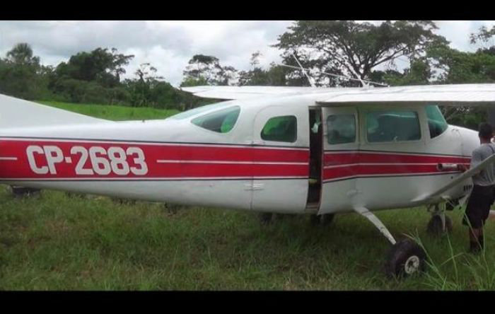 BSQUEDA. La Brigada Area espera nuevos indicios de la avioneta que se perdi.