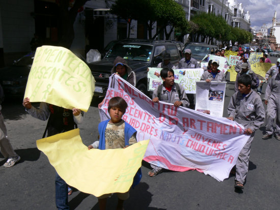 DEBATE. La elaboracin del nuevo Cdigo Nio, Nia y Adolescentes an es polmica.