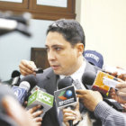 RESPALDO. El Procurador General del Estado, Hctor Arce, en Sucre.