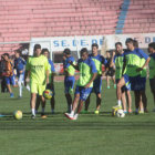 Universitario trabaj ayer en el estadio Patria, en su segunda semana de pretemporada de cara al Torneo de Invierno.