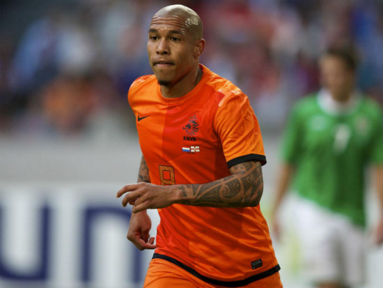 El holands Nigel de Jong (arriba) y el alemn Shkodran Mustafi se perdern el Mundial por lesin.