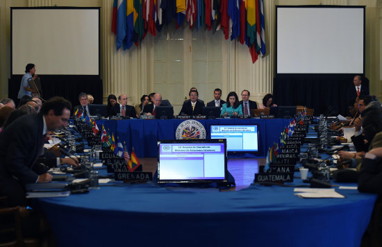 CONSULTA. Vista general de la reunin de consulta de cancilleres de la OEA, ayer.