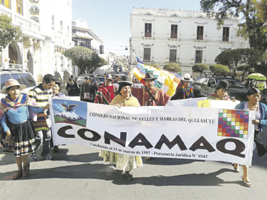 PROTESTA. La marcha que lleg al centro de la ciudad, ayer, y termin en el Tribunal Constitucional.