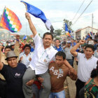 CONFLICTO. Romero durante una manifestacin de respaldo en La Guardia.