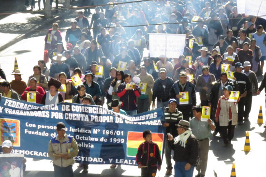 MARCHA. La Federacin de Gremiales pidi en las calles esclarecer la desaparicin de Ale.