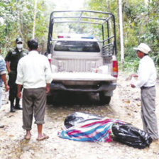 INVESTIGACIN. La Polica recogi los cadveres de las vctimas.