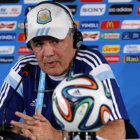 Alejandro Sabella acudi solo a las conferencias de prensa.