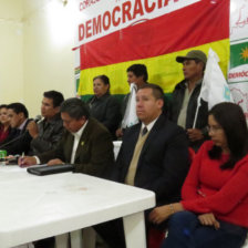 Elecciones. La presentacin de listas de la alianza Unidad Demcrata.