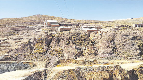 MINERA. La planta de procesamiento de minerales Santiago Apstol en Tacobamba.