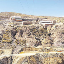 MINERA. La planta de procesamiento de minerales Santiago Apstol en Tacobamba.