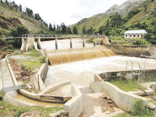 TOMA. En este punto se capta y conduce el agua que recorre unos 35 kilmetros para llegar hasta la ciudad de Sucre.