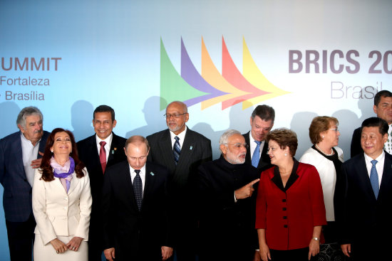 CUMBRE. Parte de los mandatarios asistentes a la reunin de Brasilia, .