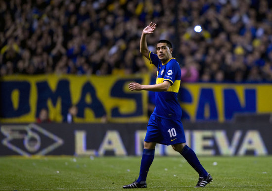 Juan Romn Riquelme dej Boca para jugar en Argentinos.