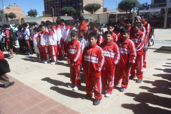 Ayer se inaugur el Campeonato Nacional Infanto Juvenil de Raquetbol en el complejo del estadio Patria.