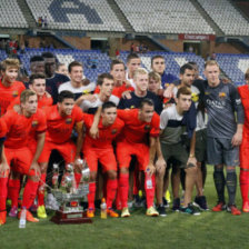 Un Barcelona plagado de jugadores jvenes conquist el Trofeo Colombino, luego de derrotar por la mnima diferencia al Recreativo Huelva.