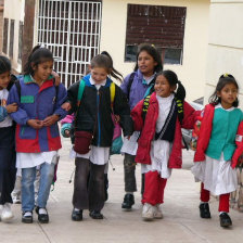 INVIERNO. Debido al frente fro que se avecina, recomiendan abrigar a los estudiantes y no es obligatorio el uniforme escolar.