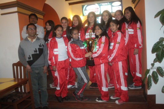 Las integrantes de la seleccin subcampeona compartieron una cena.