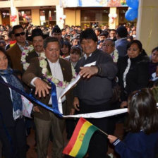 JUNTO. El presidente Evo Morales y el alcalde de Sucre, Moiss Torres, en una reciente aparicin plbica.