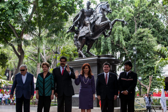 REUNIN. Los presidentes asistentes a la Cumbre del Mercosur en Caracas, ayer.