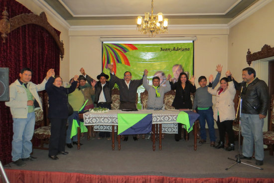 MSM. Los candidatos del partido en Chuquisaca, ayer en la conferencia de prensa fallida.