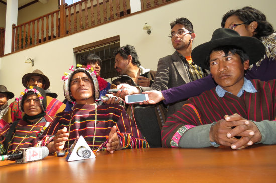 DISCRIMINADOS. Los nativos de Yampara Suyu y Qhara Qhara Suyu se declaron ayer vctimas de discriminacin y racismo.