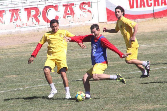 Una de las ltimas prcticas del cuadro aurinegro.