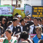 MARCHA. Estudiantes apoyan la ley.