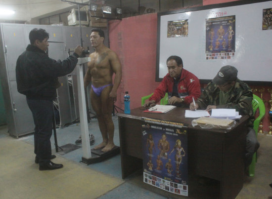 El pesaje se desarroll anoche, en el gimnasio de la Asociacin.