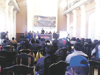 CELEBRACIN. La ceremonia de aniversario de ayer, en el Saln de Convenciones de la Gobernacin.