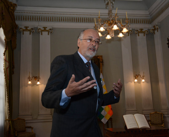 DIPLOMACIA. El acto de juramento celebrado ayer en la Sede de Gobierno.