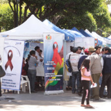 ALERTA. Las principales víctimas del VIH son los jóvenes y adolescentes.