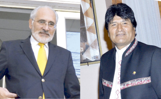 POSICIONES. El vocero internacional para la demanda marítima, Carlos Mesa, y el presidente Evo Morales.