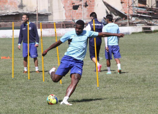 Los celestes pisarn suelo orureo para debutar frente a los santos, que hoy tendrn como entrenador al preparador fsico, Teodoro Crdenas.