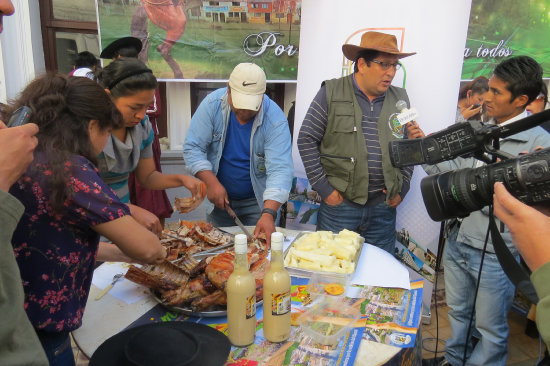 INVITACIN. El lanzamiento del Feximont realizado ayer por autoridades de Monteagudo.