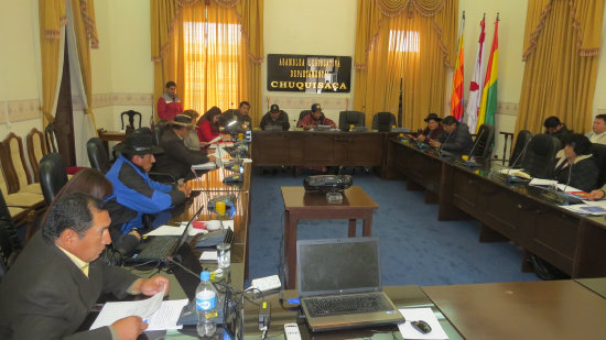 SESIN. El pleno de la Asamblea Legislativa Departamental de Chuquisaca volvi al trabajo ayer, tras el receso legislativo de medio ao.