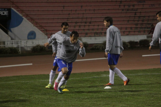 En el equipo Santo debutar el tcnico argentino Miguel ngel Zazh.