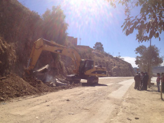 RECONSTRUCCIN. La Alcalda, a travs de ISSA Concretec, encara obras en esta avenida.