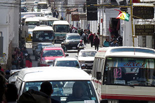 El caos vehicular se extiende a ms zonas de la ciudad