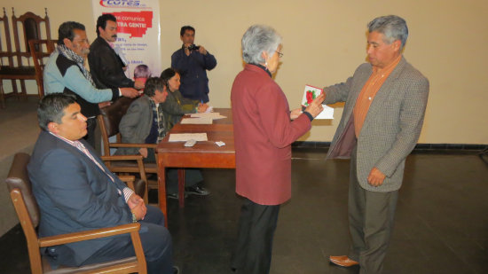 PROCESO. El Comit Electoral de COTES realiz ayer el sorteo de ubicacin en la papeleta.