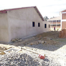 TRABAJO. La construccin que se erige en los predios del hospital San Pedro Clver.