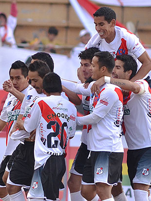 Nacional vence a Libertad en la Copa