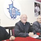 POSICIN. La rueda de prensa de la Conferencia Episcopal de Bolivia (CEB), ayer.