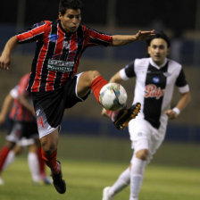 Una escena del partido de ayer, jugado en Asuncin.