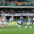 Los jugadores del Juventus celebran su victoria sobre Chievo Verona.