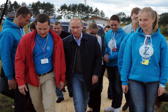 PRESIONES. El presidente ruso durante un reciente acto con jvenes rusos en Mosc.