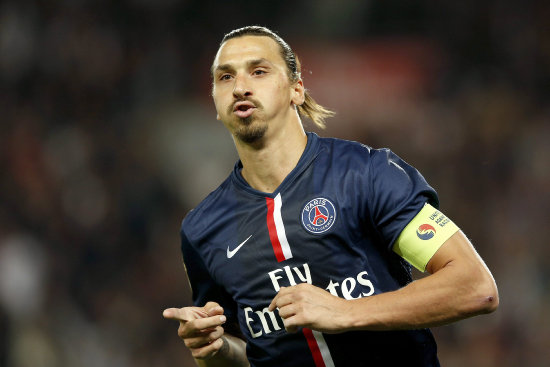 El sueco Zlatan Ibrahimovic marc tres goles para el triunfo del PSG.