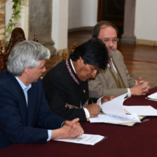 Educacin. El presidente del Estado, Evo Morales, durante el acto de firma del decreto.