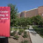 VACUNA. Vista del Centro Clnico de Bethesda (Maryland), donde se experimenta una vacuna contra el bola.