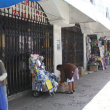 ALQUILERES. Slo ocho tiendas tienen sus cuentas al da con la Municipalidad.