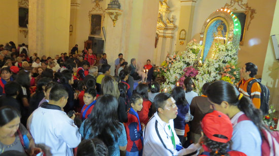 RELIGIOSIDAD. Los creyentes se vuelcan a los actos litrgicos en honor a la patrona de Sucre.